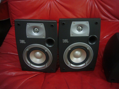 Cambio O Vendo Par De Bafle Jbl N24 Cuidadas