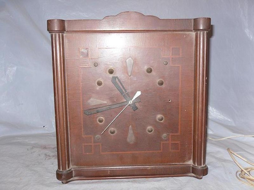 Antiguo Reloj De Pared Marca Robinson Electrico