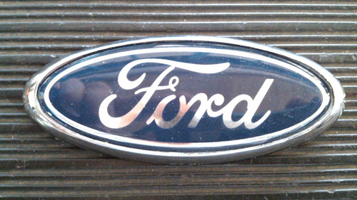 Insignia / Escudo De Parrilla Ford Fiesta / Ka Y Baul Fiesta Foto 2