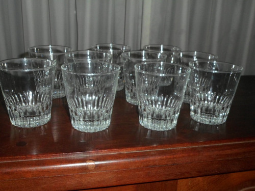 1193- Juego De 10 Vasos Tallados Bebidas Varias Oferta