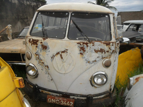 VW VAN KOMBI 1974 P/ RESTAURAR TEM DOCUMENTAÇAO E MOTOR