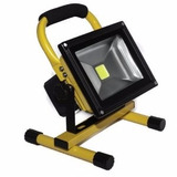 Foco Led Portable 20 W Incluye Accesorios