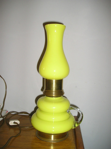 1369- Lampara Farol De Mesa Opalina Oferta