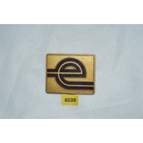 6039 Grande Pin Com Letra ¿e¿ Metal Dourado
