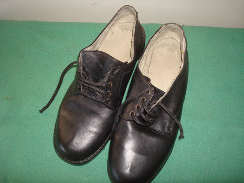 Zapatos Colegiales Unixec Usados De Cuero Suela Vibran N 38