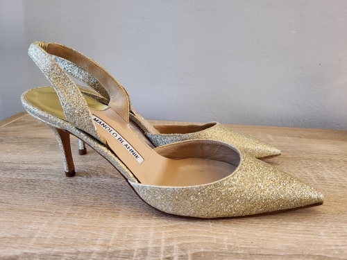 Zapatos Manolo Blahnik Carolyne Glitter Dorado