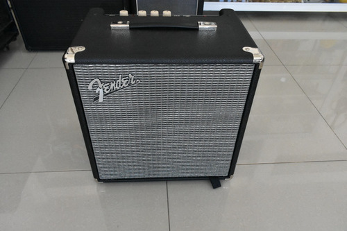 Amplificador Fender Rumble Series 25 Para Bajo