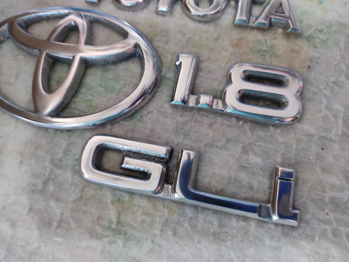 Kit Emblema Logo Insignia Toyota 1.8 Gli Corolla Camry Metal Foto 6