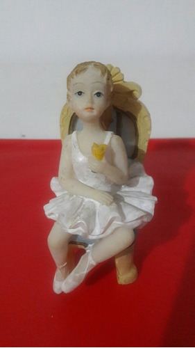 Figura De Porcelana Bailarina De Ballet .