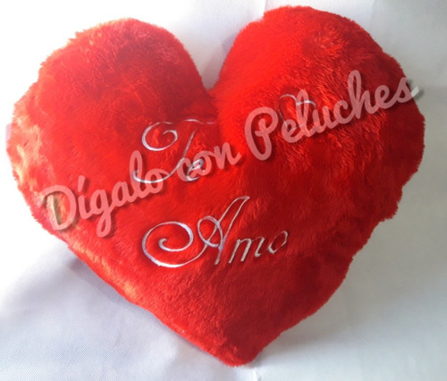 Almohadon Corazón De Peluche Bordado Personalizado