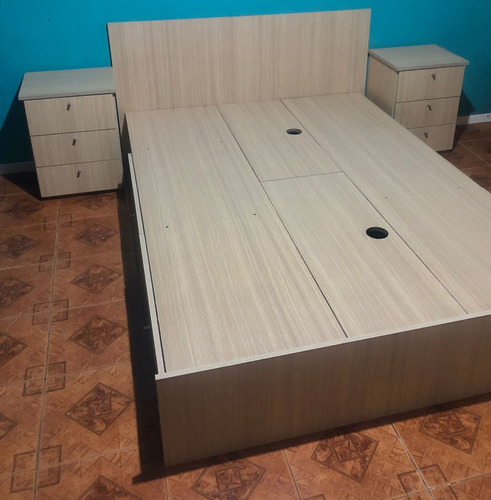 Cama Box Base P/ Sommier 140x200/ 4 Cajones+2 Mesas De Luz 