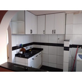 Apartamento 1° Andar. 2/4 Com Varanda. 