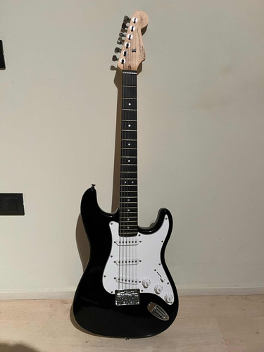 Stratocaster Squier Bullet Blk