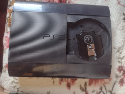 Playstation 3 Super Slim, 2 Controles, 6 Jogos