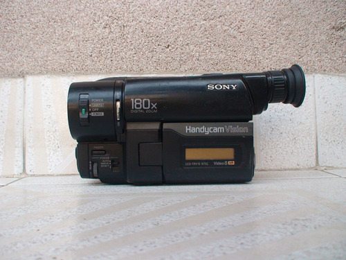 Camara De Video Sony Handycam Video 8 -hi-8 Ccd-trv 16