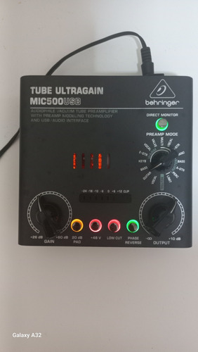 Pré Amplificador Interf Áudio Behringer Ultragain Mic500usb