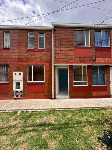 Hermosa Casa 2 Pisos Conjunto Cerrado Bogotá Negociables 