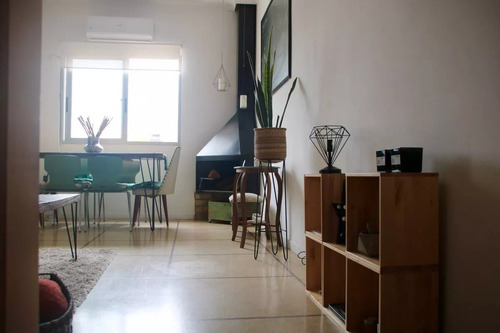 Apartamento Con Terraza Privada Piso 2 Por Escalera Contrafrente- Orientación Norte A Mts De Rambla Y Montevideo De Shopping - Imagen 2