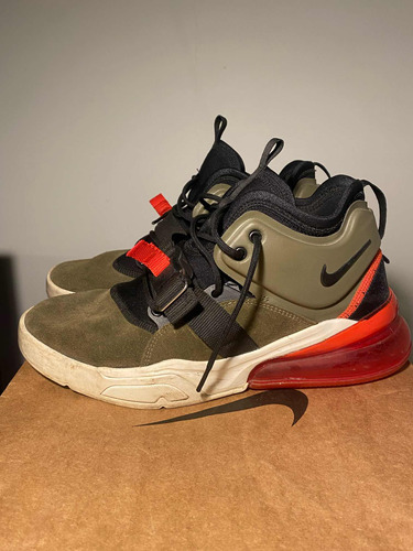 Nike Air Force 270