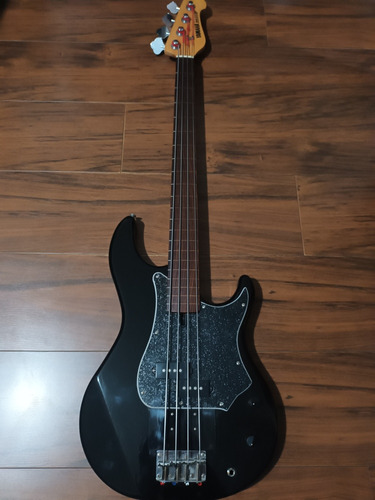 Bajo Yamaha Bb200f Fretless