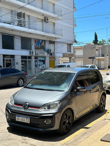 Volkswagen Up! 2017 1.0 Pepper 101cv