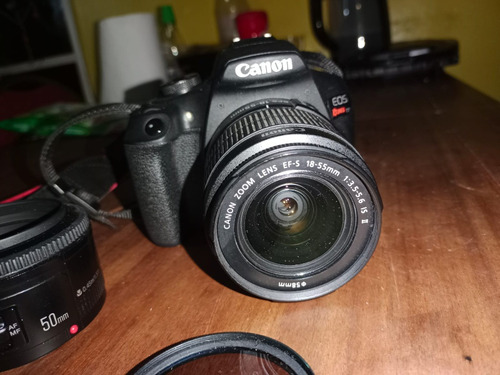 Canon T7