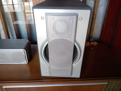 Parlantes Subwoofer  Y Satelitales Nacional