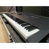 Yamaha Motif Xf8 Synthesizer Workstation