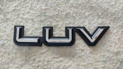 Emblema Insignia De Chevrolet Luv Foto 4