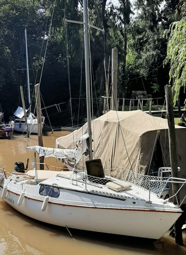 Velero Tauro 19 Pies De Astillero Guazu Con Velas Sin Motor