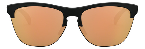 Óculos De Sol Oakley Sol Frogskins Lite Standard Armação De Plástico Cor Matte Black, Lente Ruby De Plástico Prizm, Haste Matte Black De Plástico - Oo9374