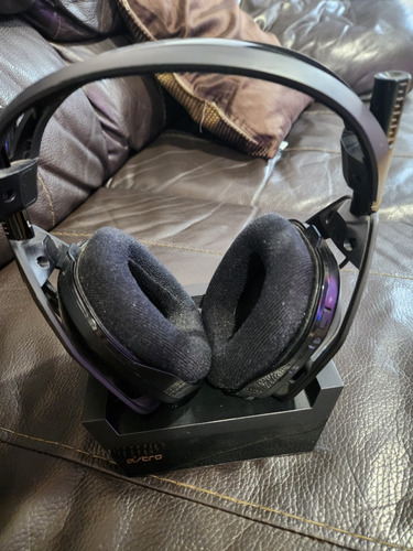 Astro Gaming A50 - Headsets Gamer Con Micrófono Inalámbrico 