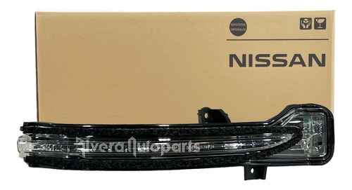 Luz Direccional Espejo Derecho Original Nissan Versa 2015