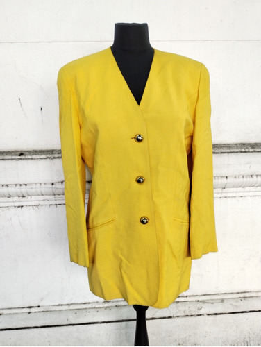 Blazer De Lino Amarillo (falta 1 Boton)