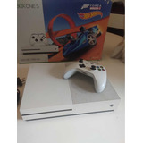 Xbox One S - 500 Gb, Usada En Buen Estado + 1 Joystick