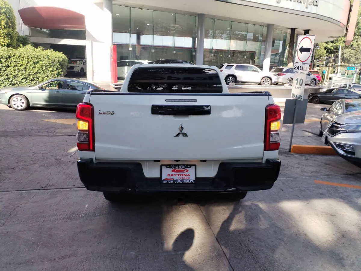 Mitsubishi L200 2023 - Imagen 4