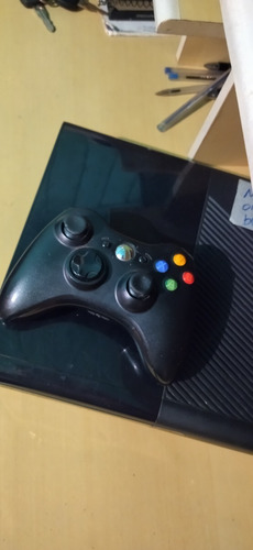 Xbox 360 Super Slim - Usado E Bloqueado