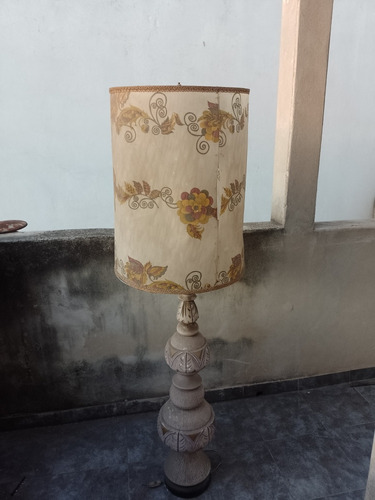 Lámpara De Pie ( Estilo Antiguo )
