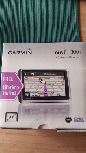 Gps Garmin Nuvi 1300 T  Con Muy Poco  Uso 