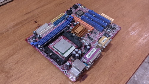 Motherboard K8m800-m7a + Microprocesador Amd Athlon64