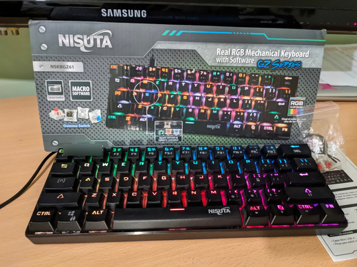 Teclado Gamer 60% Nisuta Nskbgz61 Qwerty Outemu Red