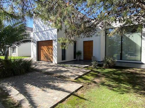 Casa En Venta En Saint Thomas Este, Canning - Imagen 3
