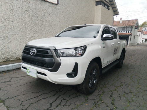 Toyota Hilux 2.4 4x4 Diesel 2024