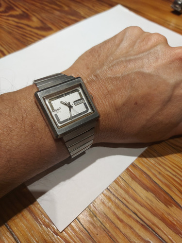 Reloj Seiko Automatic 17 Jewells Doble Calendario Acero 