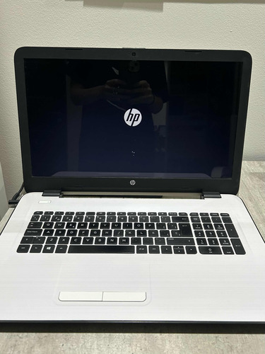 Notebook Hp    Model 17-y010ns Amd Quad-core