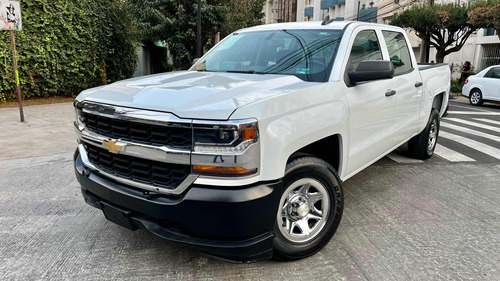 Chevrolet Silverado 2017 5.4 2500 Doble Cabina Ls 4x2 At