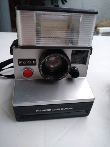 Antigua Cámara Polaroid Con Funda Y Flash