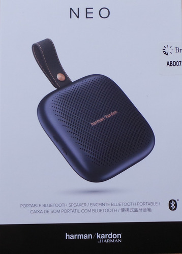 Bocina Harman Kardon Neo Portátil Con Bluetooth Waterproof Space Gray 