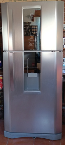 Refrigerador Electrolux Modelo Erta16l4ng - 16 Pies