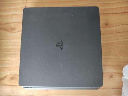 Playstation 4 Slim 1tb + Mando Y Cables